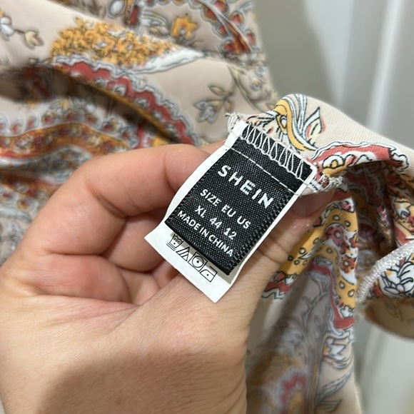 SHEIN XL top - Picture 5 of 5